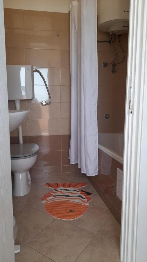 Apartmani Mirko Ljubac Ražanac Eksteriør billede